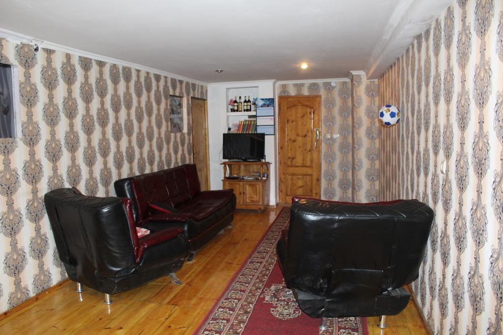 Guest House Tavaduri ميستيا المظهر الخارجي الصورة