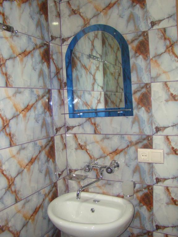 Guest House Tavaduri ميستيا المظهر الخارجي الصورة